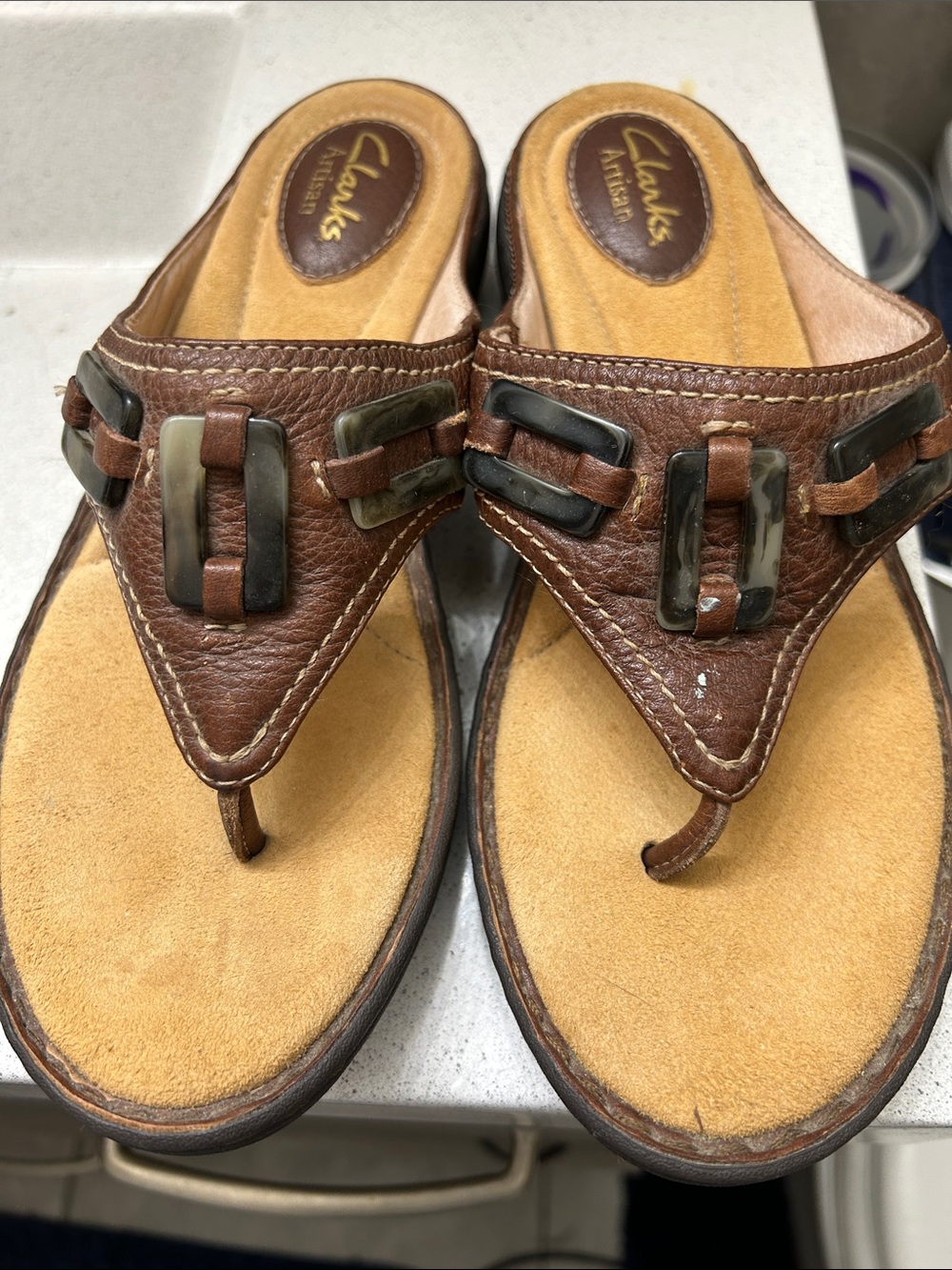 Clarks Brown Leather Thong Sandals with Decorative Accents